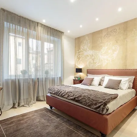 The Palace View Penthouse, Modern Luxury In * Lucca