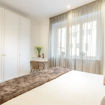 Apartment The Palace View Penthouse, Modern Luxury In *