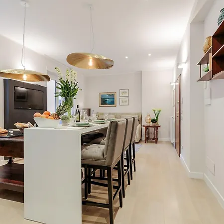 Apartment The Palace View Penthouse, Modern Luxury In